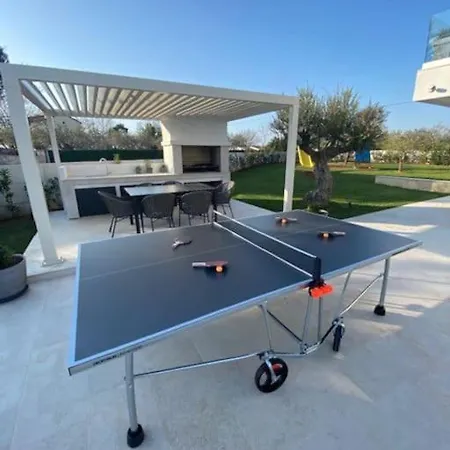 Istria-villa Frani-large Pool-parking Villa