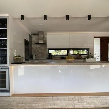 Istria-villa Frani-large Pool-parking Villa