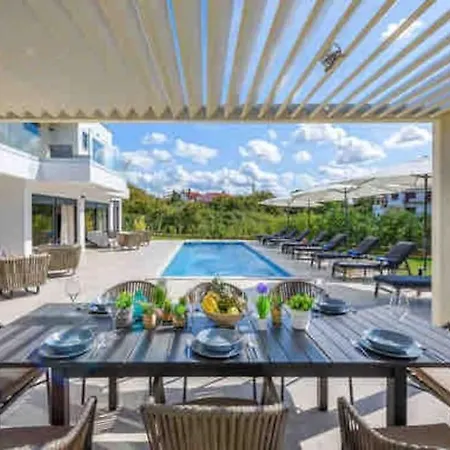 Villa Istria-villa Frani-large Pool-parking *