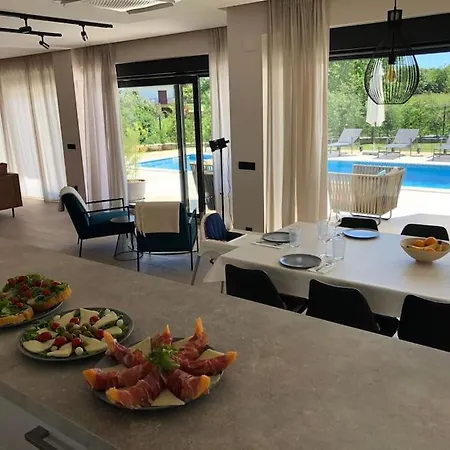 Istria-villa Frani-large Pool-parking Villa *